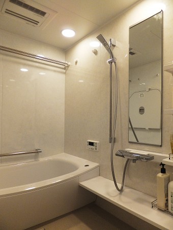 シンプルで清潔感のある水廻りに一新!明るく使いやすく シンプルで清潔感のある水廻りに一新!明るく使いやすく